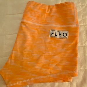 FLEO Shorts 🧡